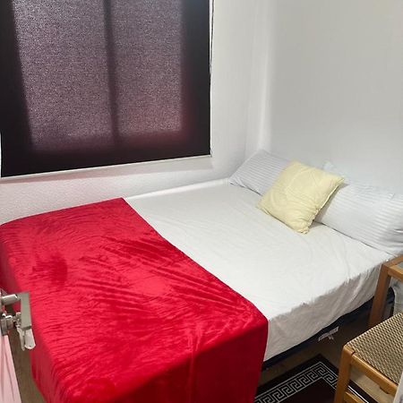 El Gengo Hostel Madryt Zewnętrze zdjęcie