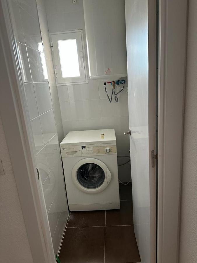 El Gengo Hostel Madryt Zewnętrze zdjęcie