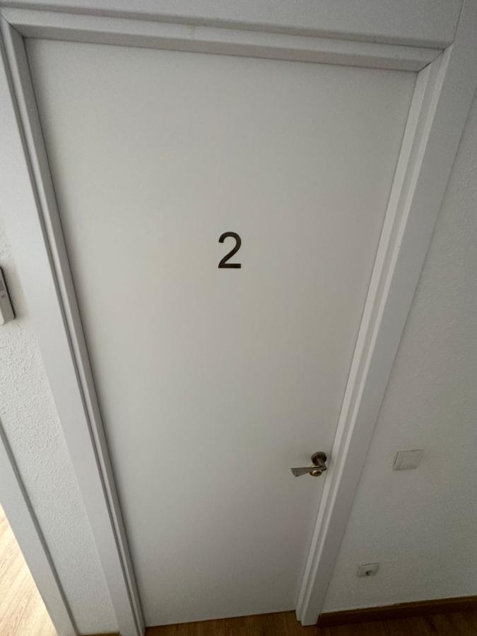 El Gengo Hostel Madryt Zewnętrze zdjęcie