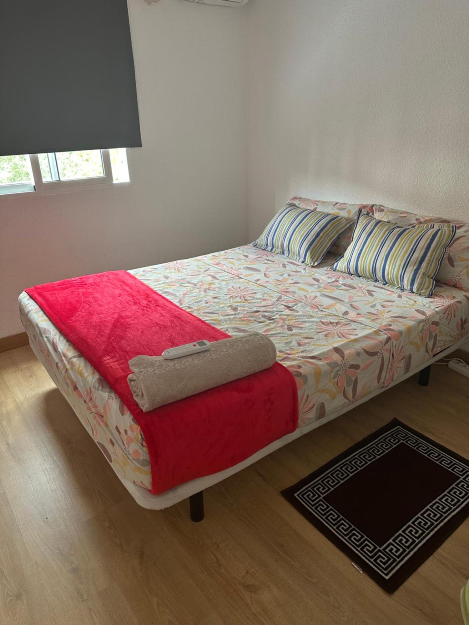 El Gengo Hostel Madryt Zewnętrze zdjęcie
